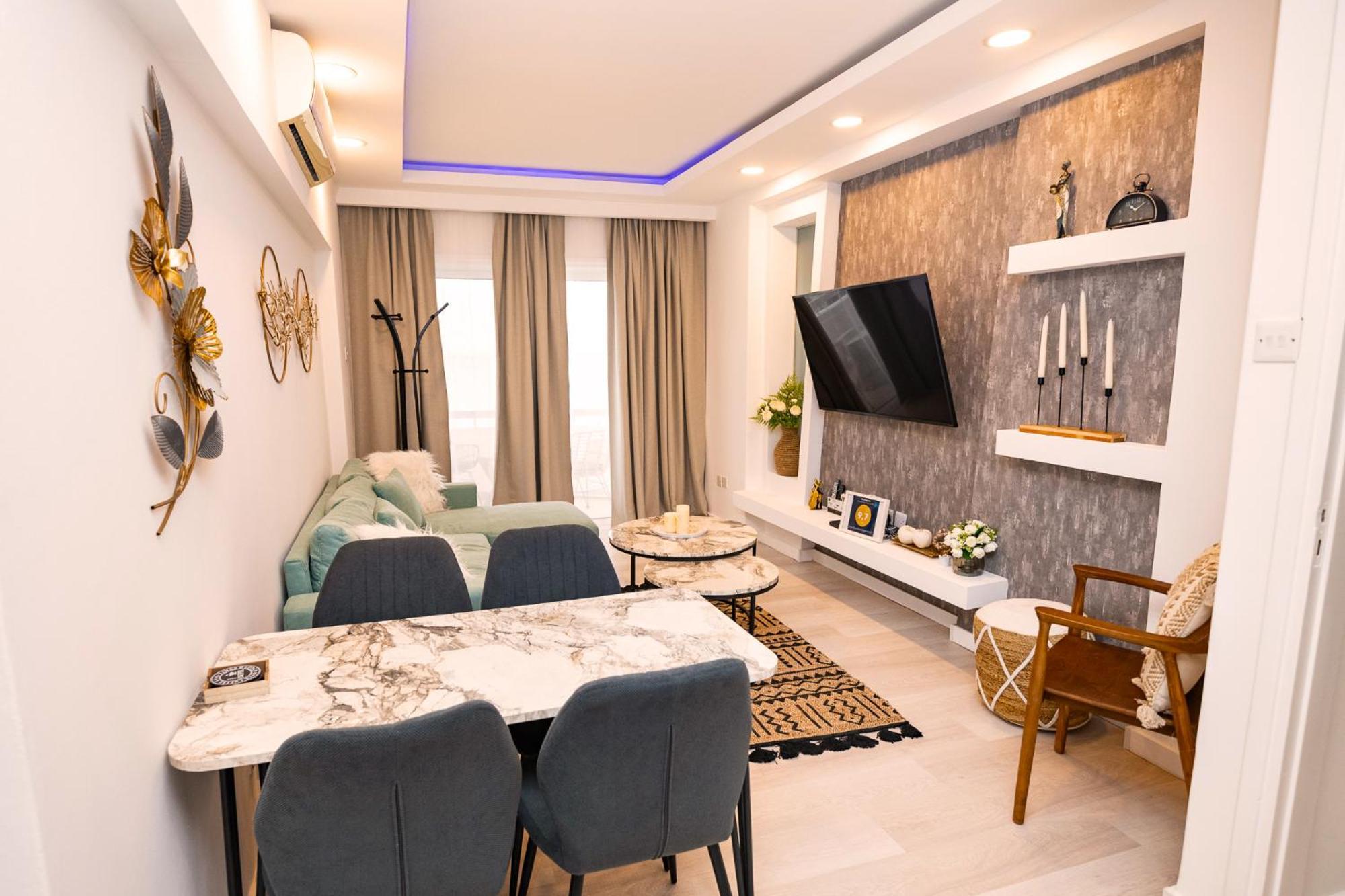 Lazuli Sea View Beachfront Ap 21 Lárnaca Exterior foto