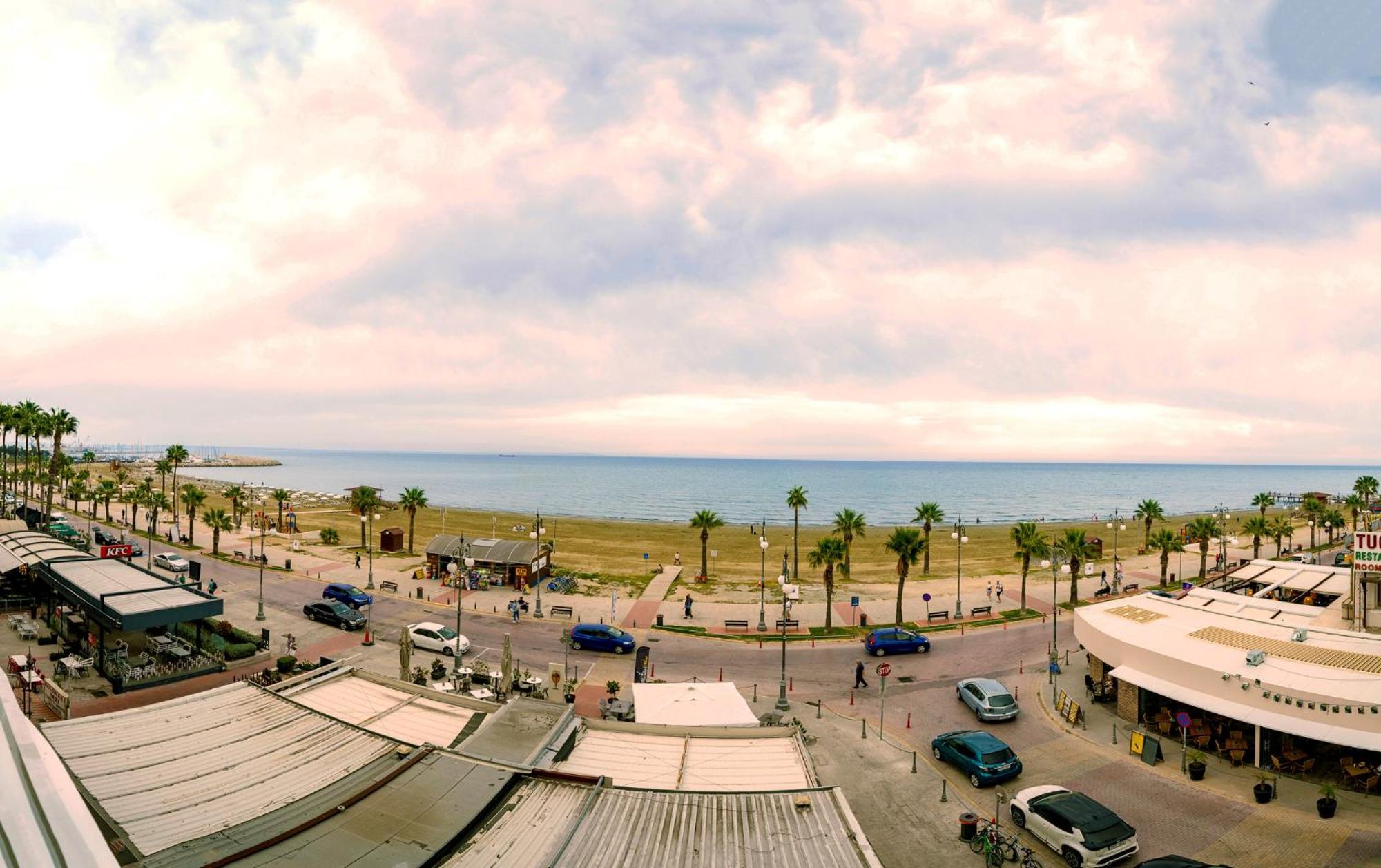 Lazuli Sea View Beachfront Ap 21 Lárnaca Exterior foto